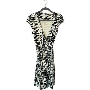 Trina Turk black white cap sleeve silk wrap dress ring closure women's 10